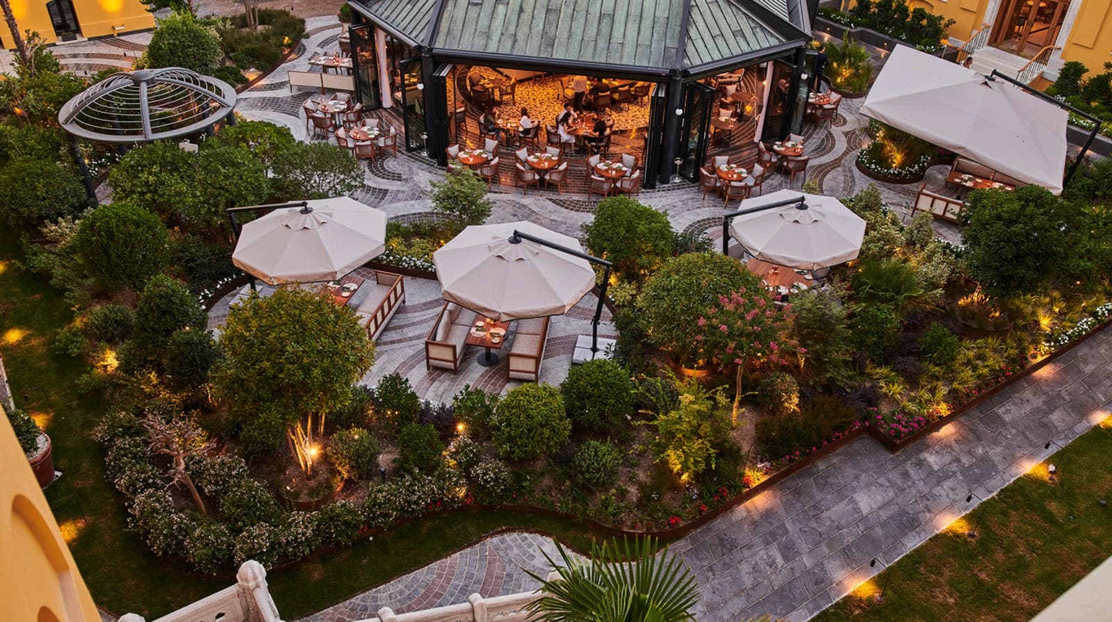 Four Seasons Hotel Istanbul at Sultanahmet - image 2