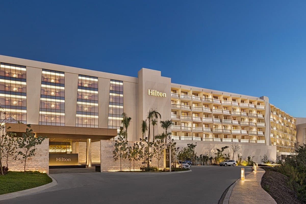 Hilton Cancun, an All-Inclusive Resort - image 3