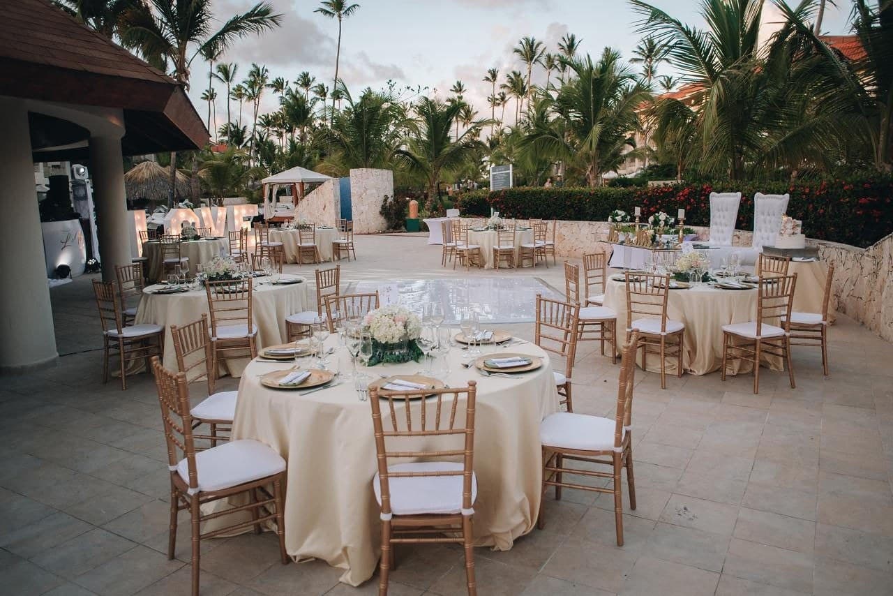 Poolside Bar — reception venue at Majestic Mirage Punta Cana