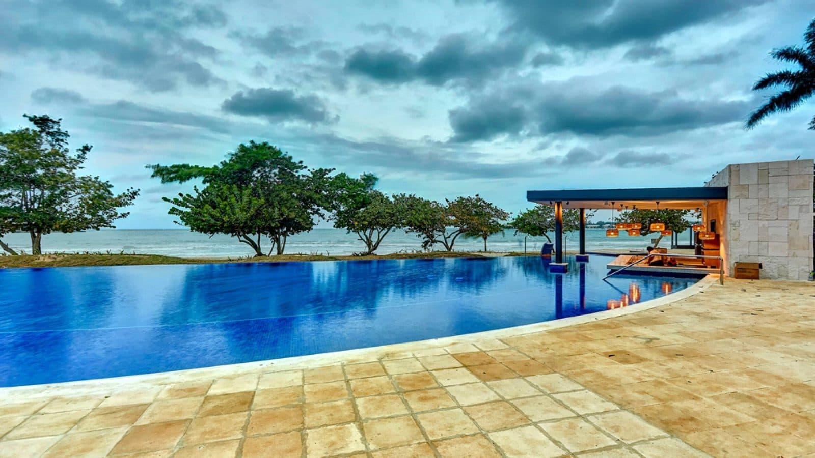 Diamond Club Poolside — reception venue at Royalton Negril